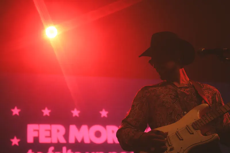 Fer Moreno live