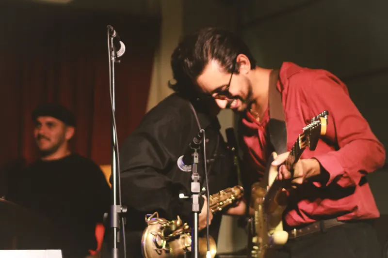 Fer Moreno live